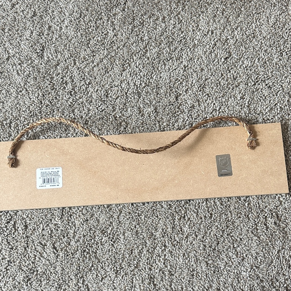 Capitals Avenue Sign with Rope - Picture 5 of 5